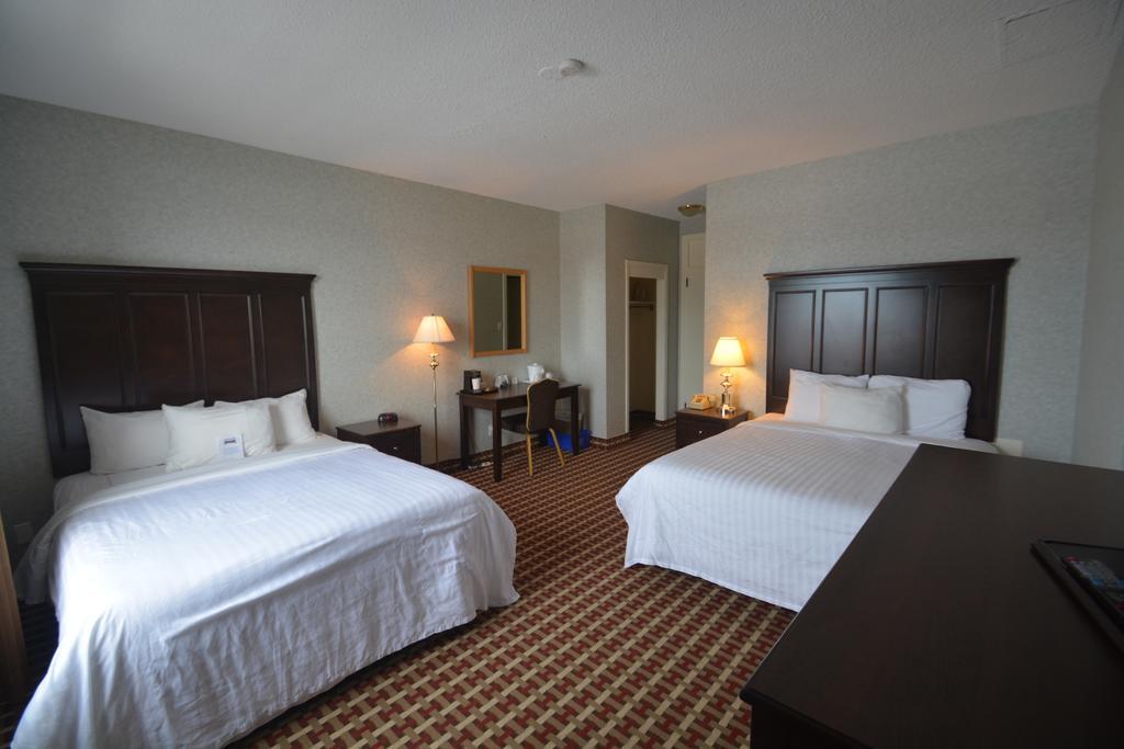 Prince Arthur Waterfront Hotel & Suites Тандер-Бей Экстерьер фото