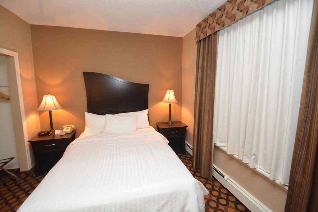 Prince Arthur Waterfront Hotel & Suites Тандер-Бей Экстерьер фото