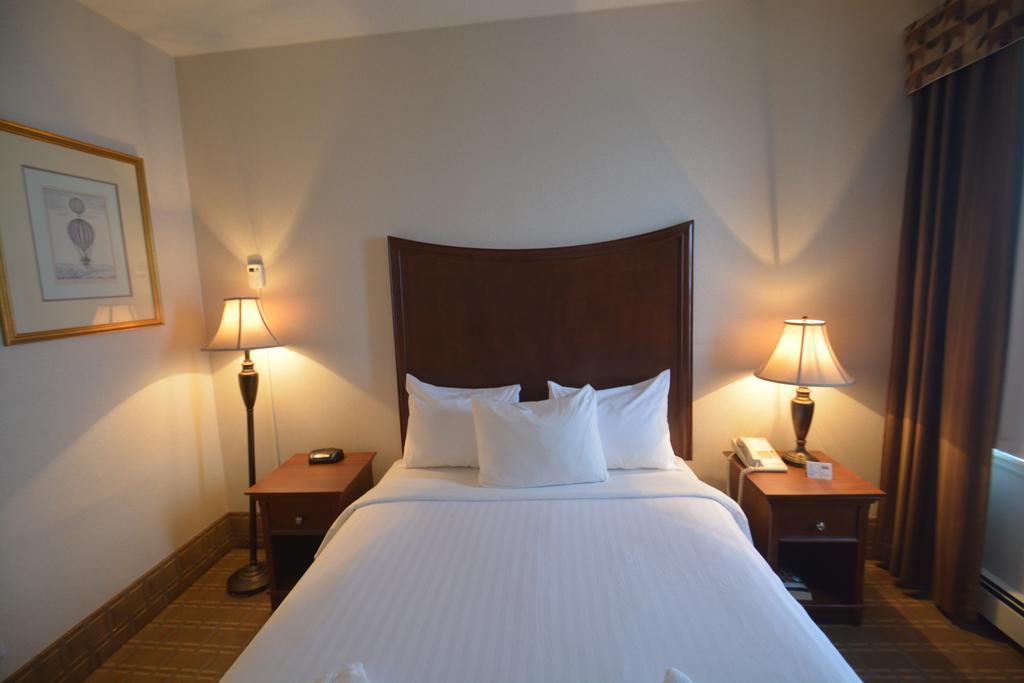Prince Arthur Waterfront Hotel & Suites Тандер-Бей Экстерьер фото
