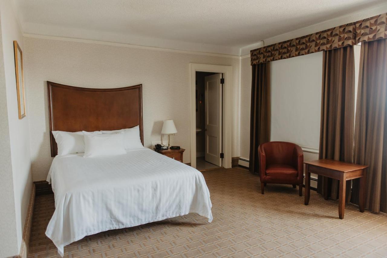 Prince Arthur Waterfront Hotel & Suites Тандер-Бей Экстерьер фото