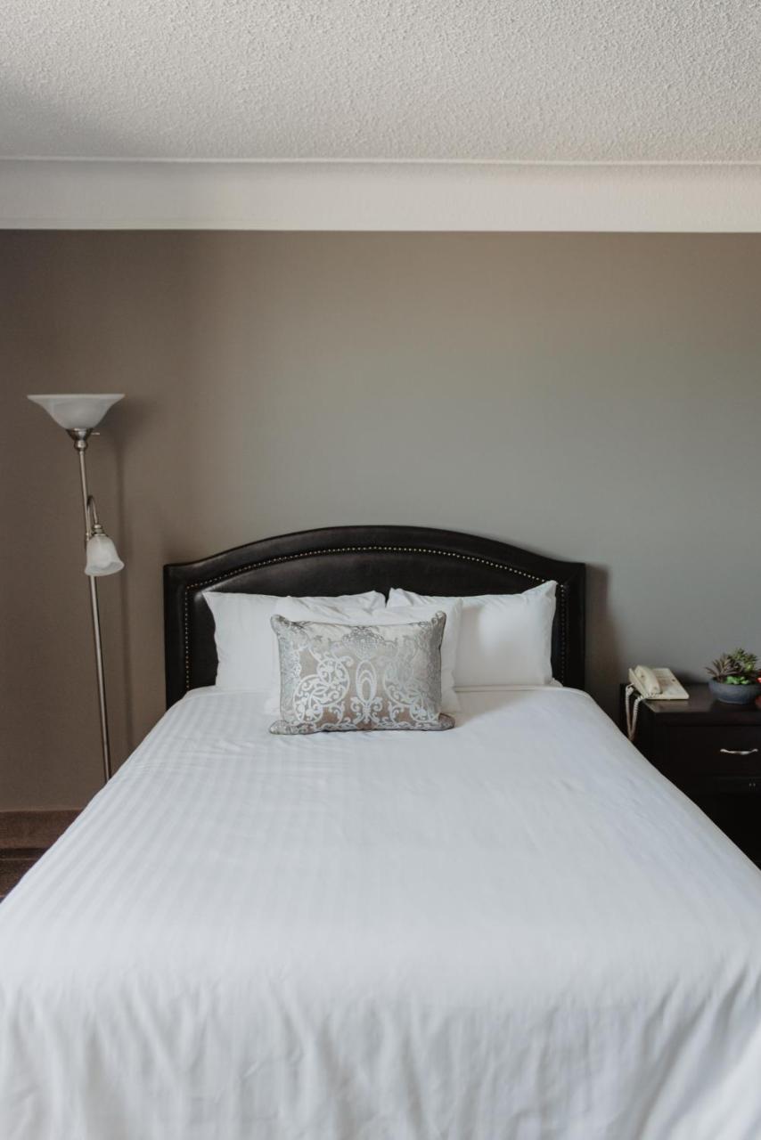 Prince Arthur Waterfront Hotel & Suites Тандер-Бей Экстерьер фото